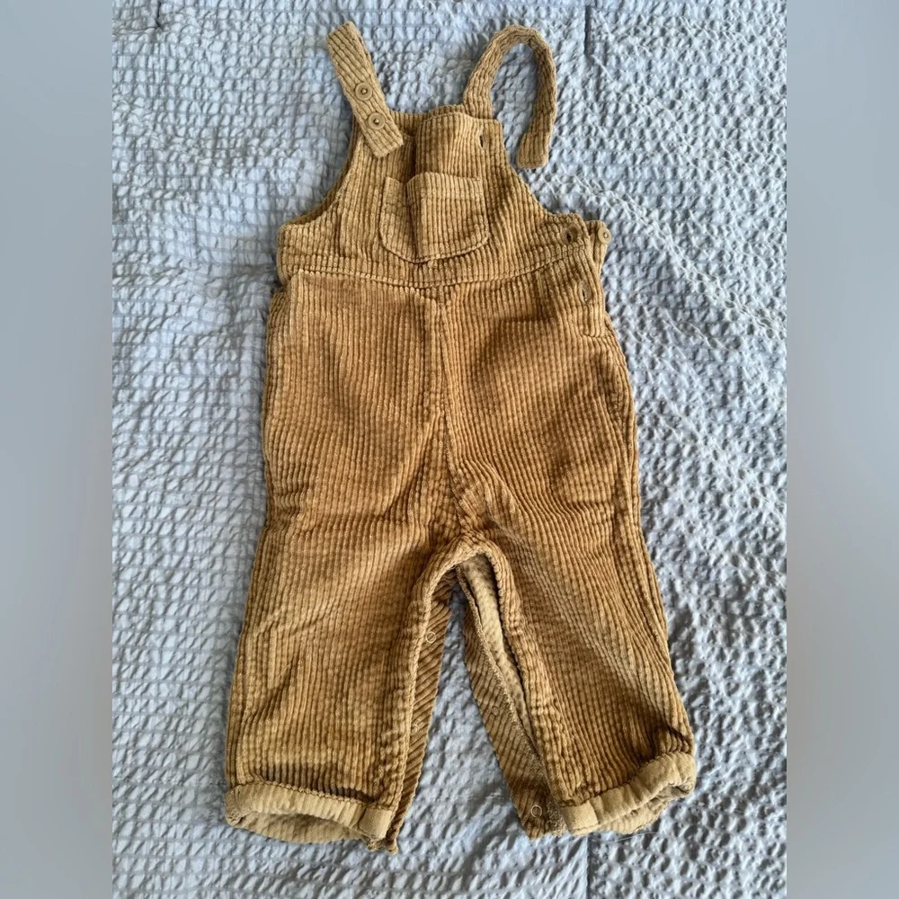 ⚠️Old Navy Baby Corduroy Overalls⚠️
